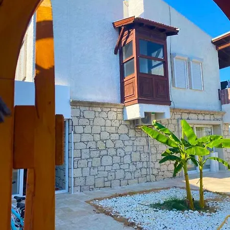فيلة White Stone With Pool *